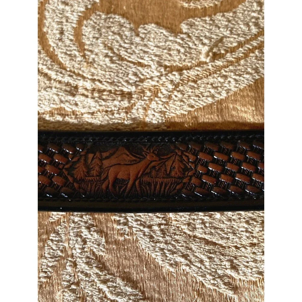 Vintage 90s Belt 1990s Embossed Leather Nature Western Deer Mountains Size XL